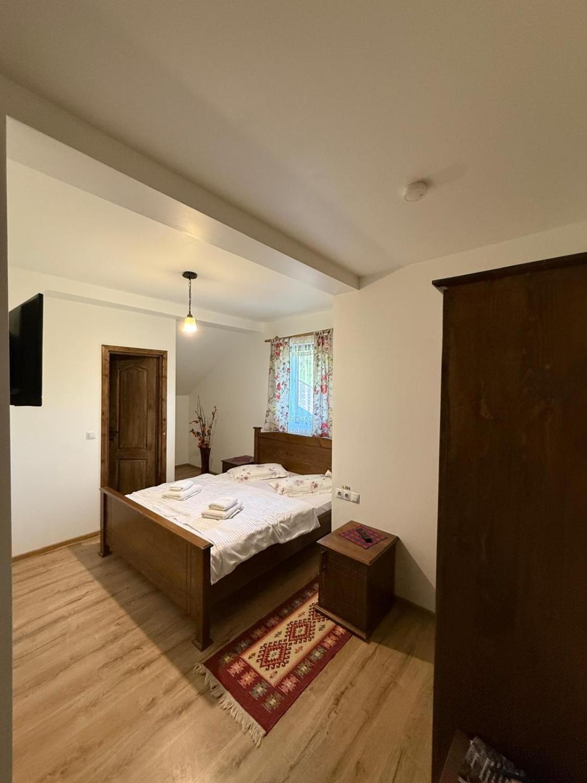 シゲトゥ・マルマツィエイ Casa Duncaヴィラ エクステリア 写真